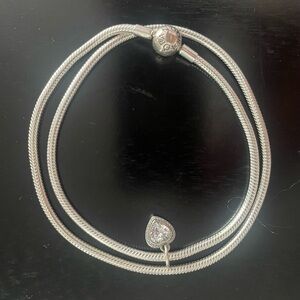 Pandora neckless with charm